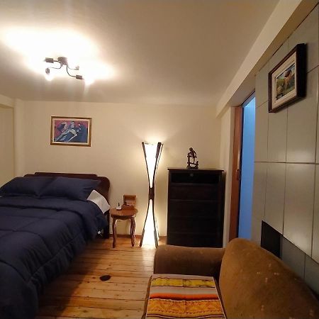 Hostal La Casa Tolena Quito - Ecuador Hotel Bagian luar foto